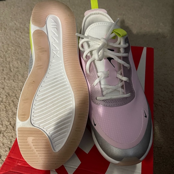 Shoes - Picture 3 of 3